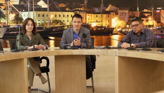 Gradonačelnik s novinarima: Hvala zaposlenicima jer bez njih ne bi bilo uspješne digitalizacije gradske uprave