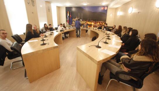 Objavljen javni poziv za ostvarivanje pravo na jednokratnu studentsku potporu