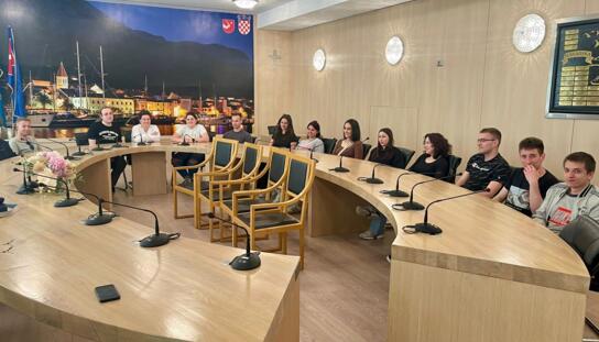 Studenti Sveučilišta Sjever rade geodetske izmjere u Makarskoj