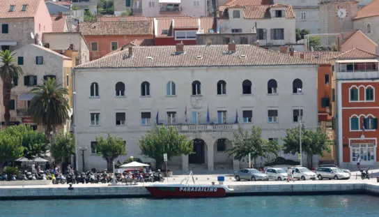 Od ove godine, uz studentske,  Grad Makarska dodjeljuje i stipendije učenicima srednjih škola 