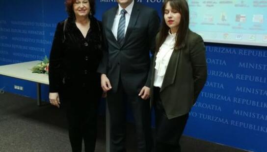 Gradonačelnik Jure Brkan potpisao ugovor o dodjeli bespovratnih sredstava: Centru za posjetitelje Makarska 700.000,00 kuna od Ministarstva turizma