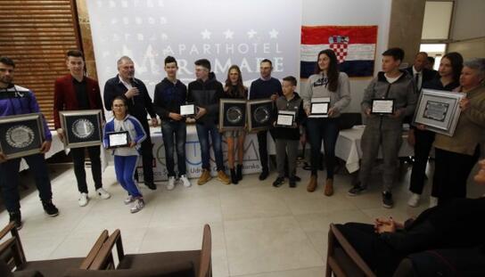Izvršni odbor Zajednice sportskih udruga: Klara Andrijašević i Duje Bajrušović najbolji sportaši Makarske u 2018.