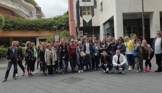 Projekt EASE: 54 učenika, profesora i stručnih suradnika iz Makarske na konferenciji u talijanskom gradu Nocera Inferiore