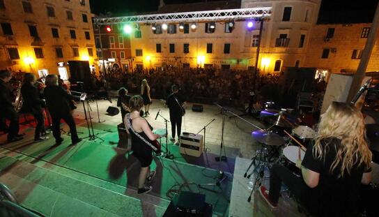 Turistička zajednica grada Makarske: Objavljen javni poziv za sudjelovanje u realizaciji ''Makarskog kulturnog ljeta 2020''