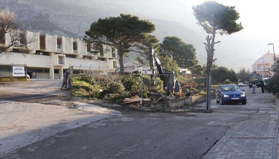 Grad Makarska nastavlja s velikim infrastrukturnim projektom: Započeli radovi na izgradnji i rekonstrukcije istočnog traka Zadarske ulice