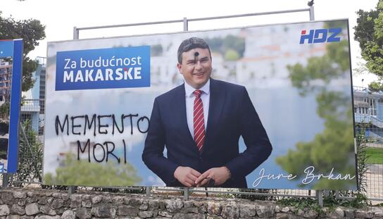 Priopćenje gradonačelnika Makarske Jure Brkana u povodu prijetnji smrću ispisanih na njegovom predizbornom plakatu